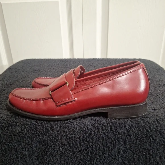 G.H. Bass & Co. Red Leather Loafers - Picture 4 of 10